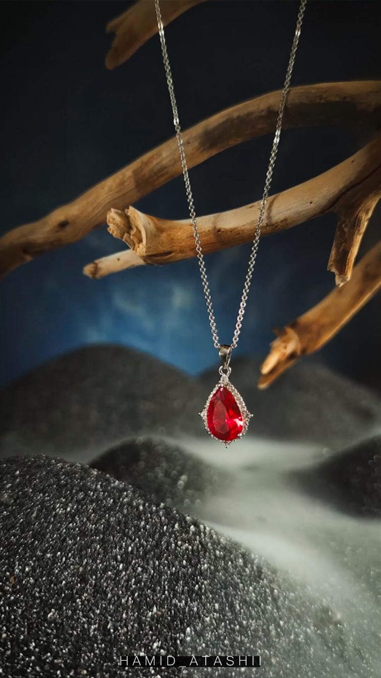 Creative idea of ​​mobile photography