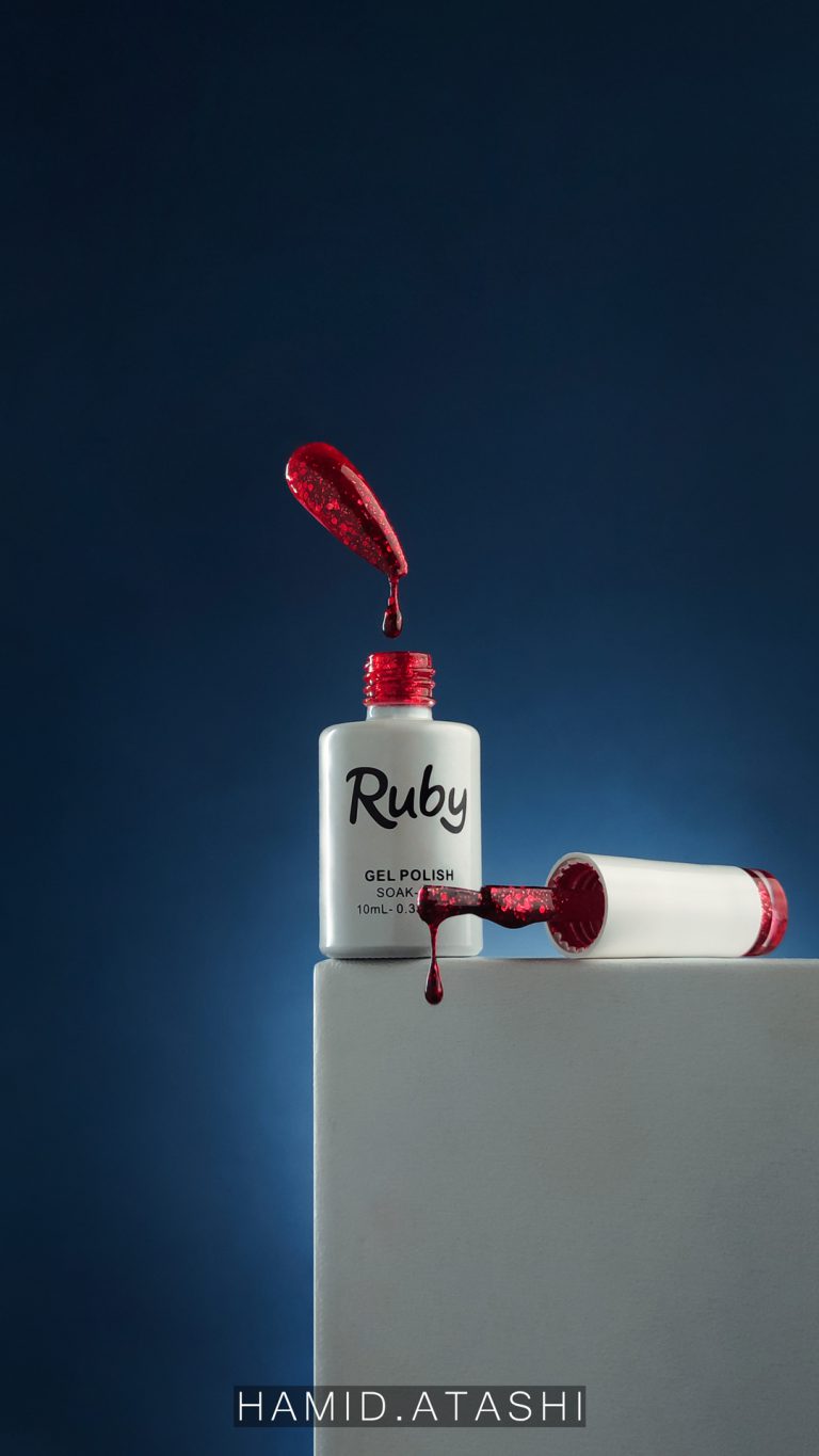 Creative-photography-of-nail-polish